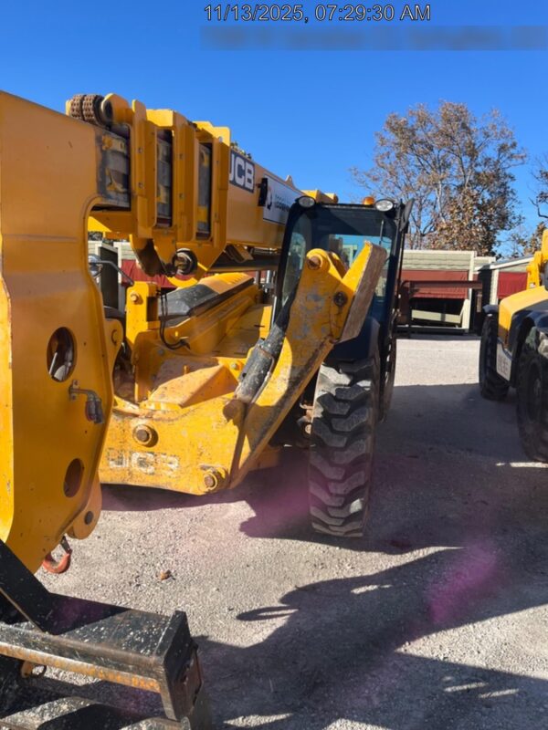 2020 JCB 510-56