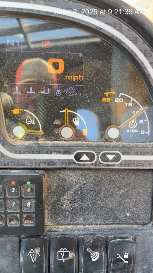 2020 JCB 510-56