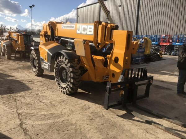 2020 JCB 510-56