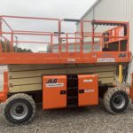2020 JLG 430LRT