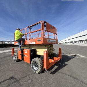 2020 JLG 430LRT