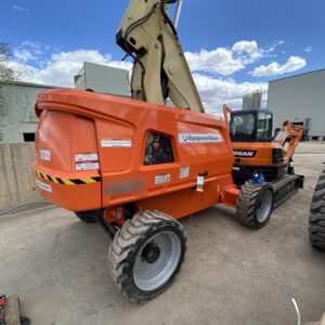 2020 JLG 660SJ
