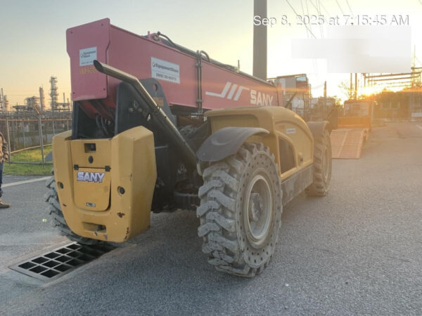 2020 SANY STH1056