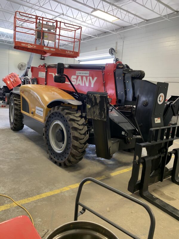 2020 SANY STH1056