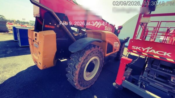 2020 SANY STH1056