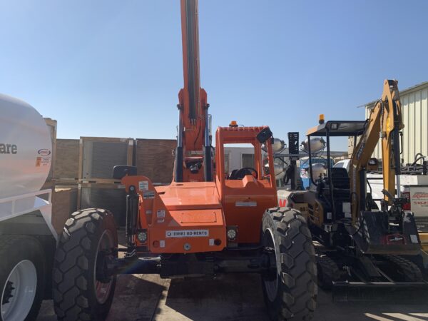 2020 SKYTRAK 8042
