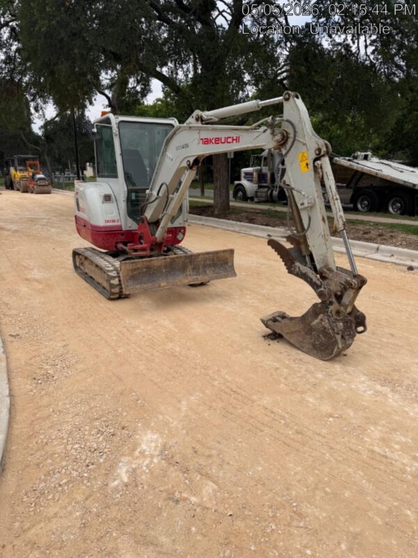 2020 TAKEUCHI TB-235-2CR