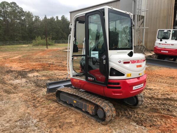 2020 TAKEUCHI TB-235-2CR