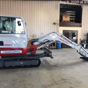 2020 TAKEUCHI TB235-2CR