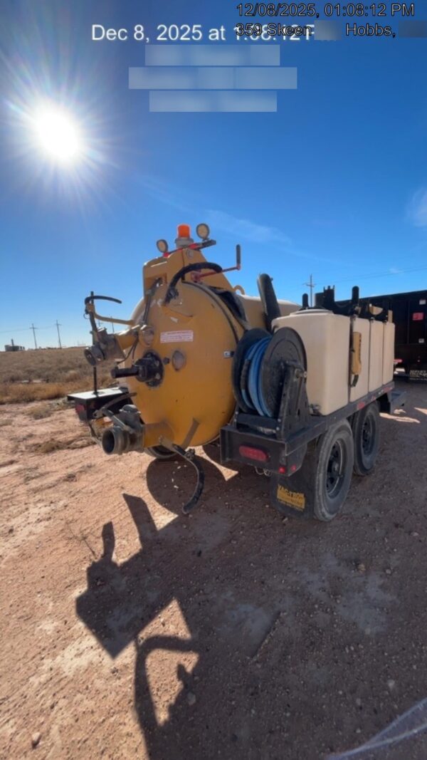 2020 VAC-TRON LP573XDT