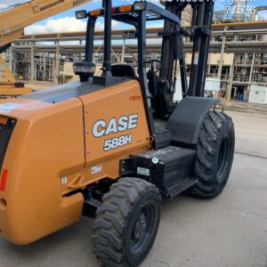 2021 CASE 588H