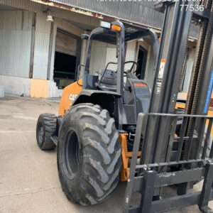 2021 CASE 588H
