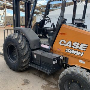 2021 CASE 588H