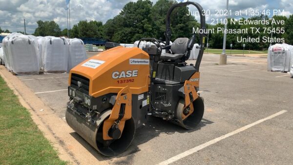2021 CASE DV26E