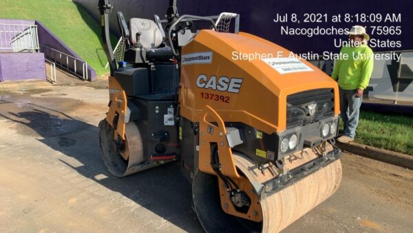 2021 CASE DV26E