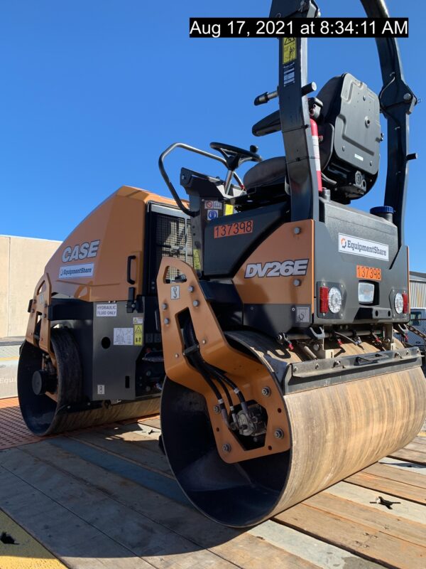 2021 CASE DV26E
