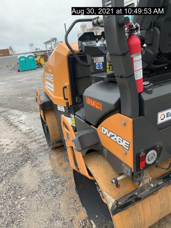 2021 CASE DV26E