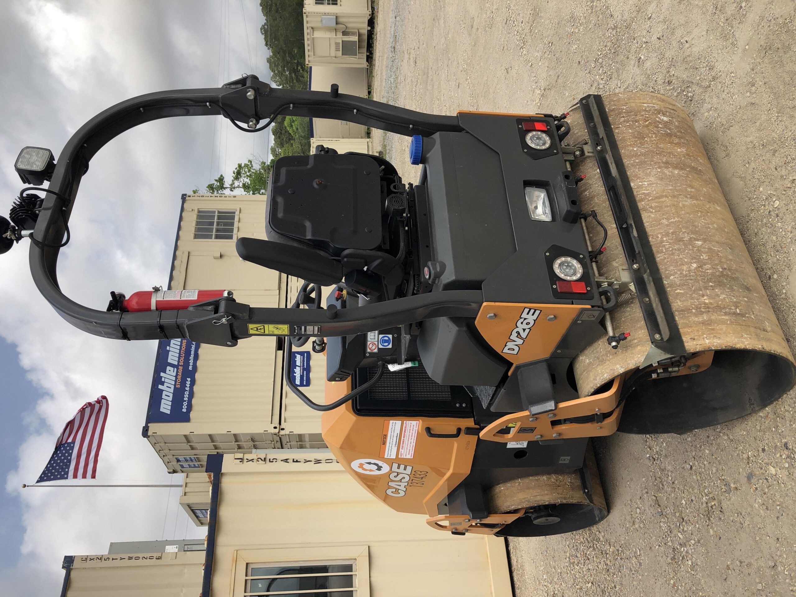 2021 CASE DV26E