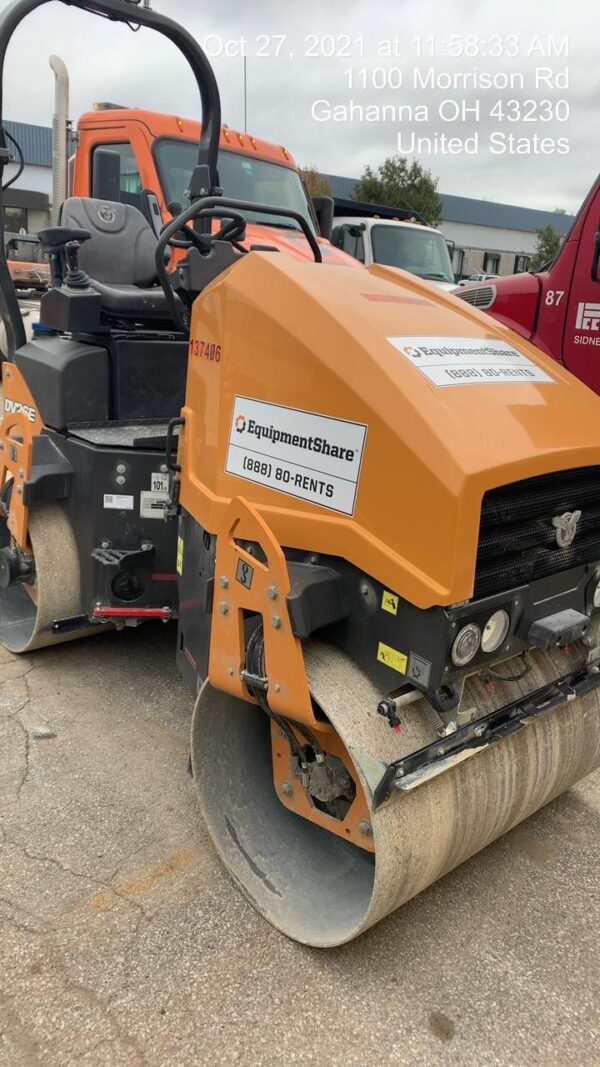 2021 CASE DV26E