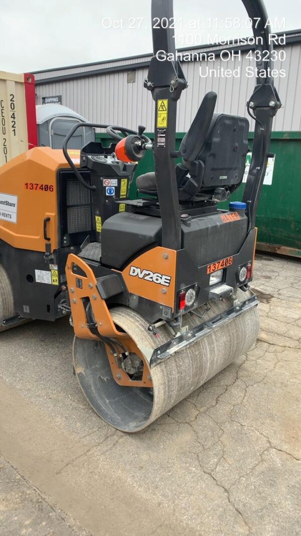 2021 CASE DV26E