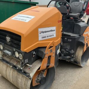 2021 CASE DV26E