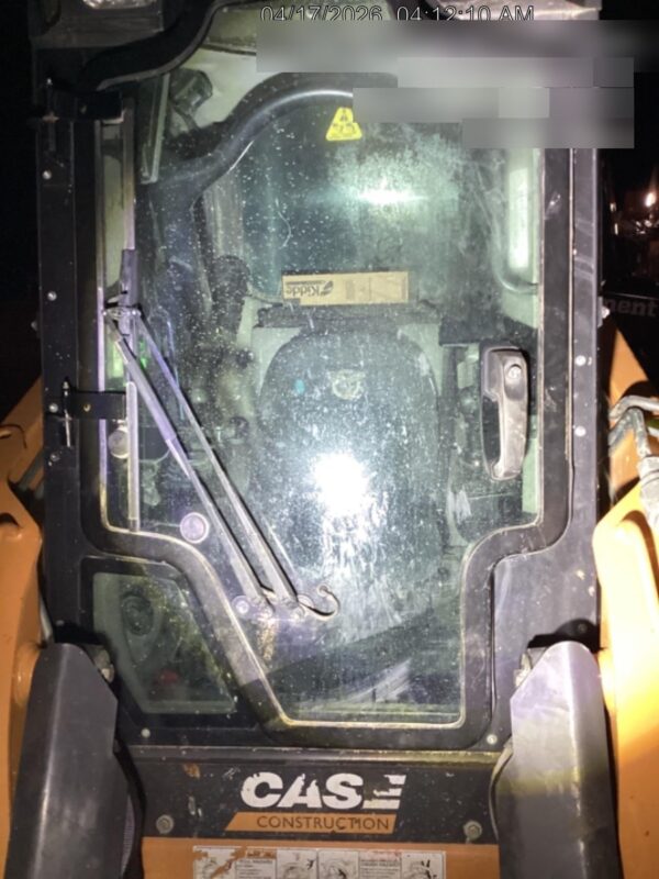 2021 CASE TV450B