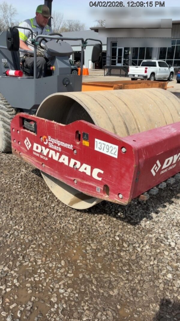 2021 DYNAPAC CA1400D