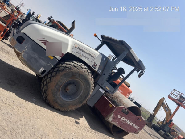2021 DYNAPAC CA2500D