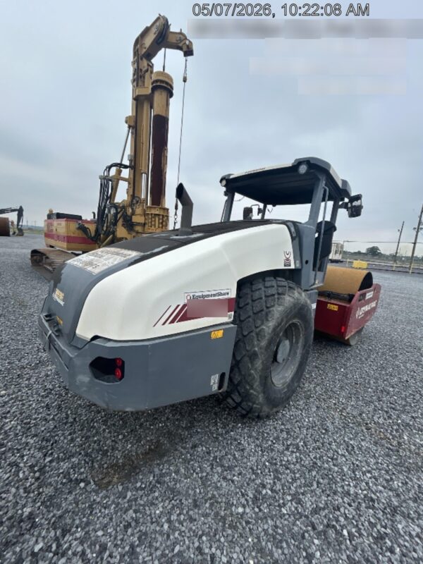 2021 DYNAPAC CA2500D