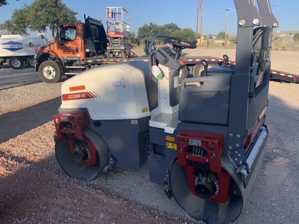 2021 DYNAPAC CC 1200