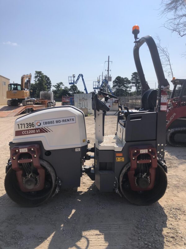 2021 DYNAPAC CC 1200