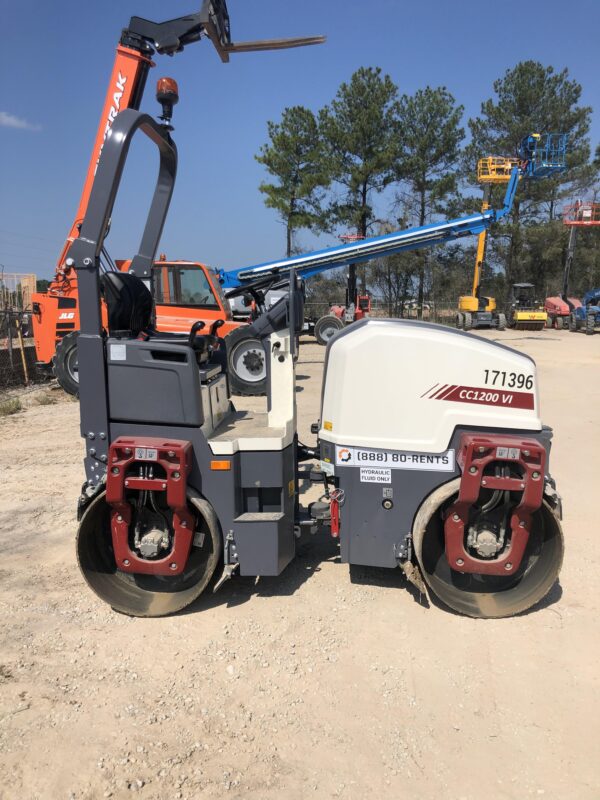 2021 DYNAPAC CC 1200