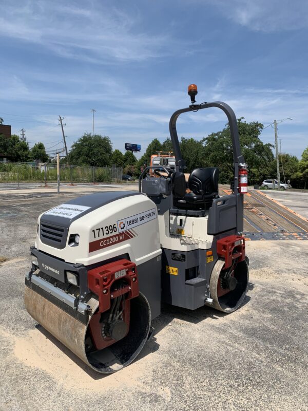 2021 DYNAPAC CC 1200
