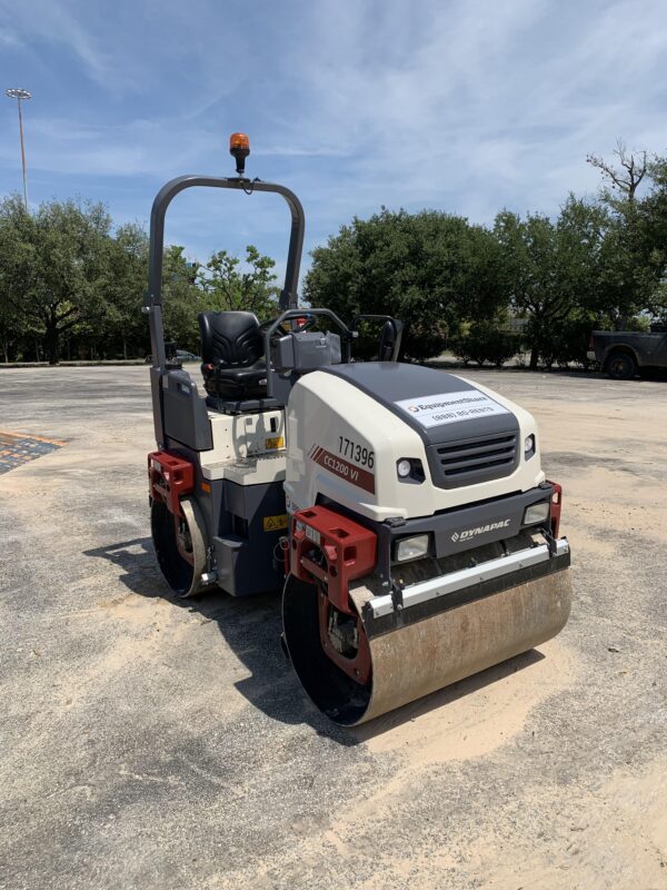 2021 DYNAPAC CC 1200