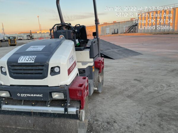 2021 DYNAPAC CC 1200