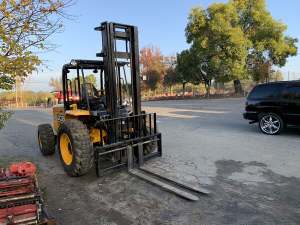 2021 JCB 930-4