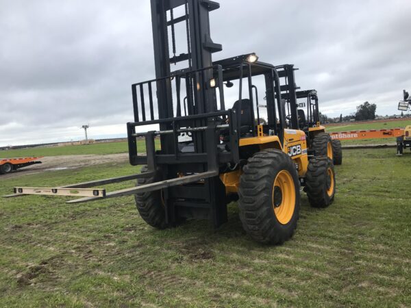 2021 JCB 930-4