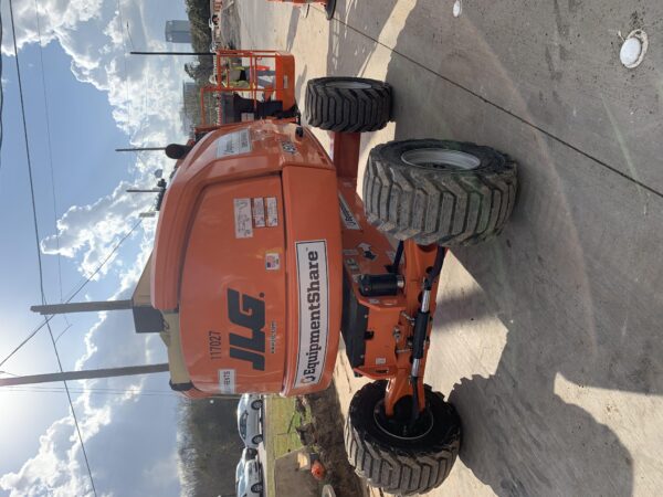 2021 JLG 450AJ