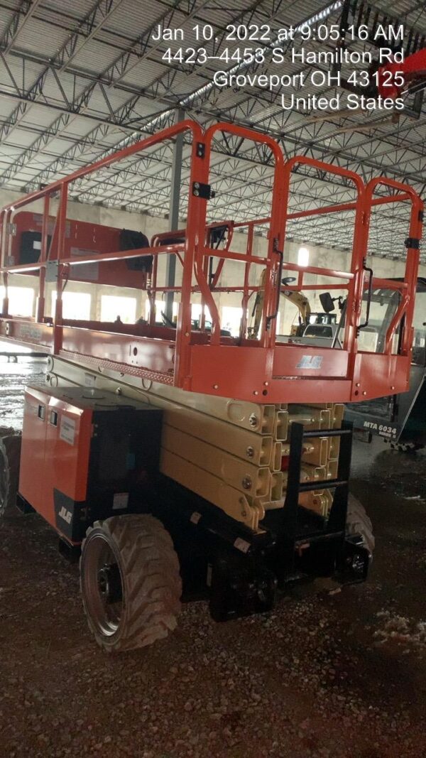 2021 JLG RT4069
