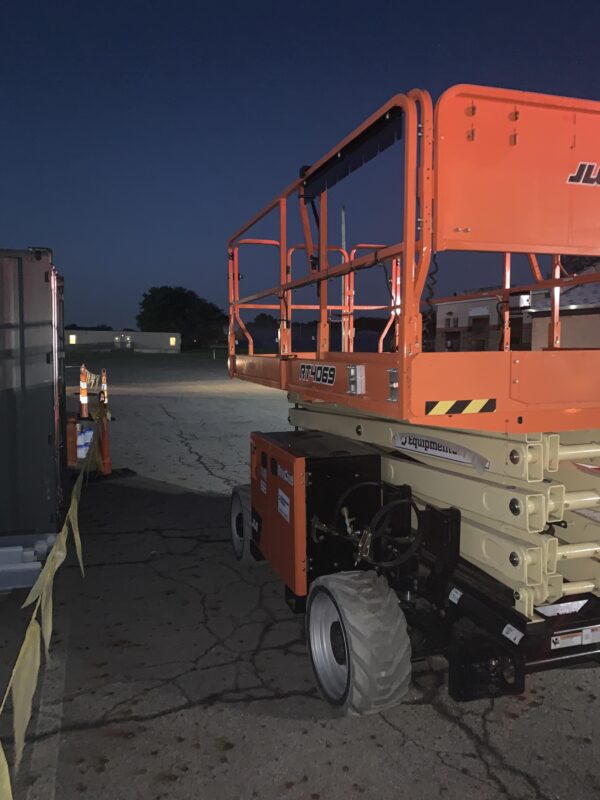 2021 JLG RT4069