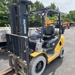 2021 KOMATSU FG25T-16 LP