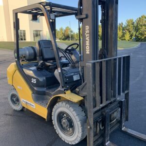 2021 KOMATSU FG25T-16 LP