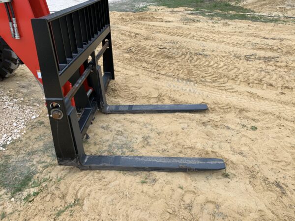 2021 MANITOU MTA8044