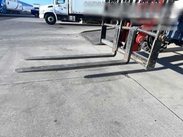 2021 MANITOU MTA8044