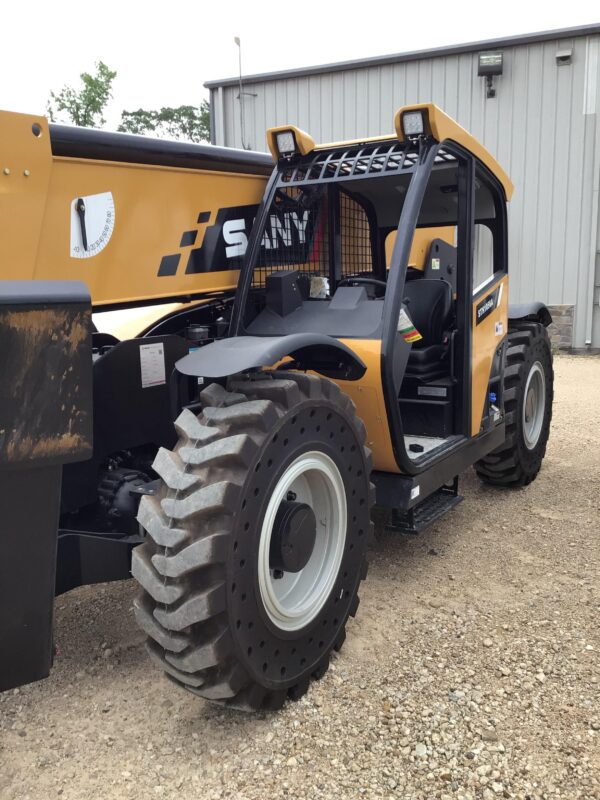 2021 SANY STH1056