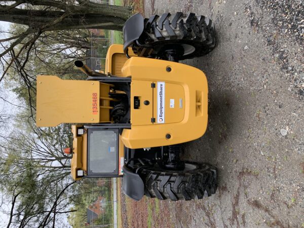 2021 SANY STH1056