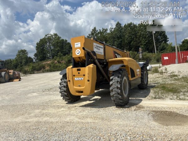 2021 SANY STH1056