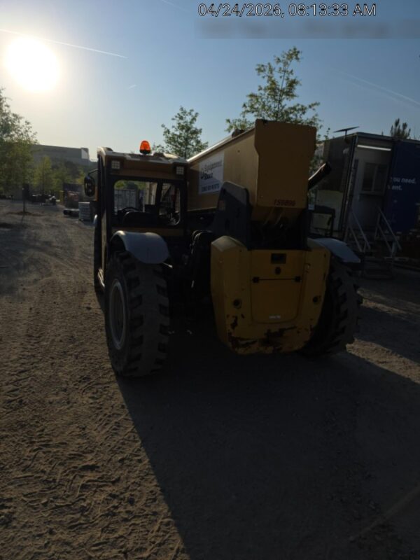 2021 SANY STH1056