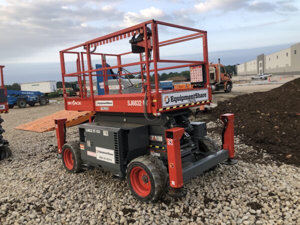 2021 SKYJACK SJ6832 RT