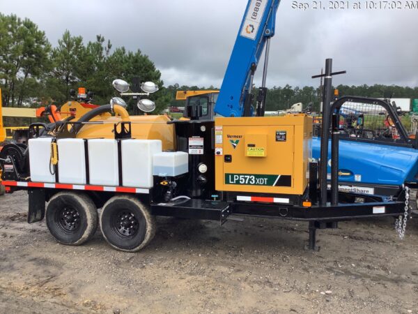 2021 VAC-TRON LP573XDT